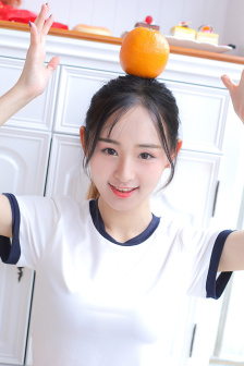 赤裸羔羊